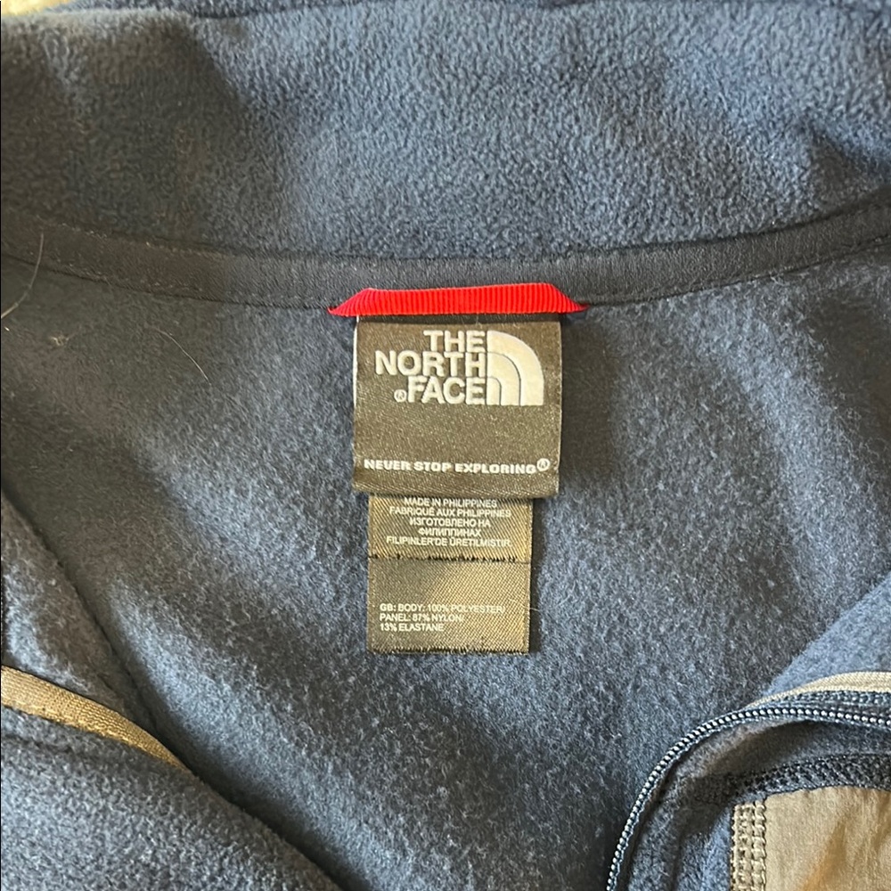 The North Face Small Men's Performance 3/4 Zip Jacket in Blue and Gray - Picture 5 of 8